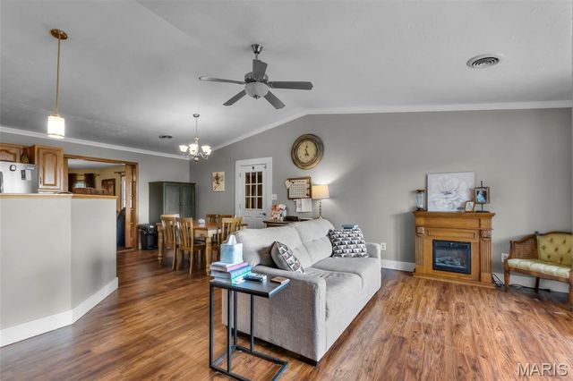 8 Elizabeth Road, Sikeston, MO 63801