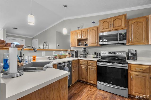 8 Elizabeth Road, Sikeston, MO 63801