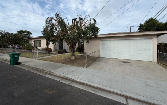 2901 Webster, Long Beach, CA 90810