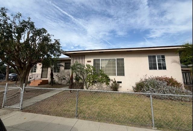 2901 Webster, Long Beach, CA 90810