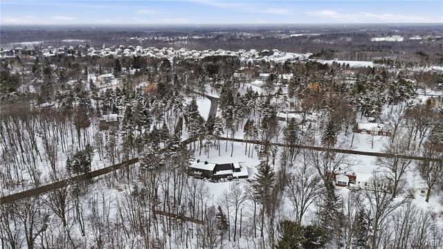 11 Chase Road, Orchard Park, NY 14127