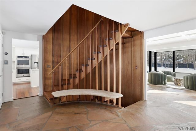 11 Chase Road, Orchard Park, NY 14127