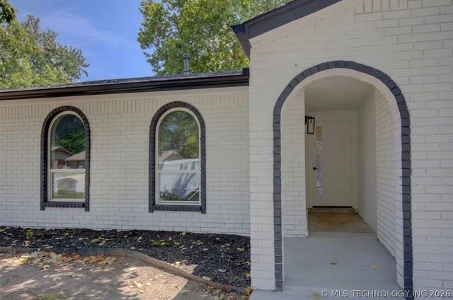 1009 W Memphis Street, Broken Arrow, OK 74012