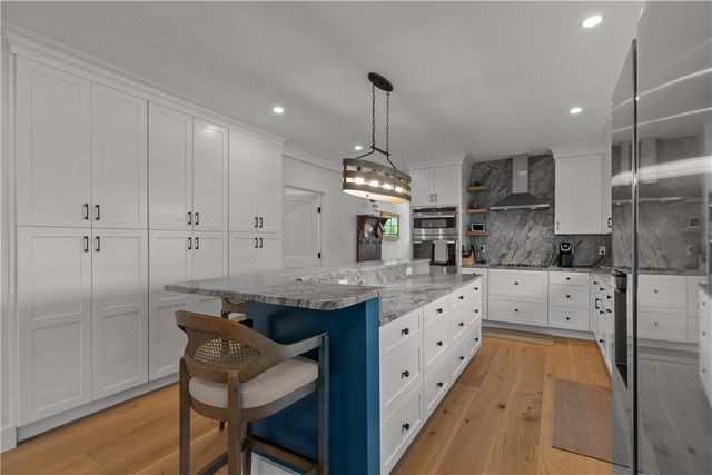 109 Carroll Avenue, Newport, RI 02840