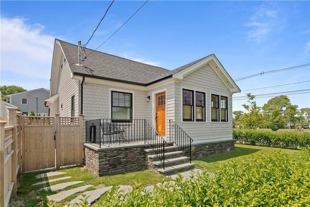 109 Carroll Avenue, Newport, RI 02840