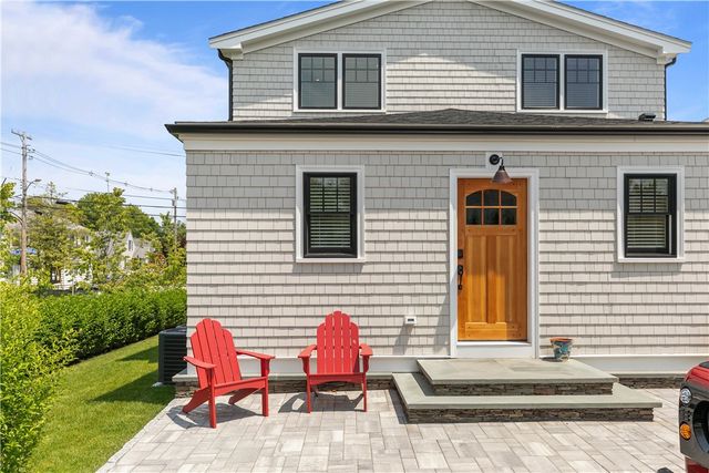 109 Carroll Avenue, Newport, RI 02840