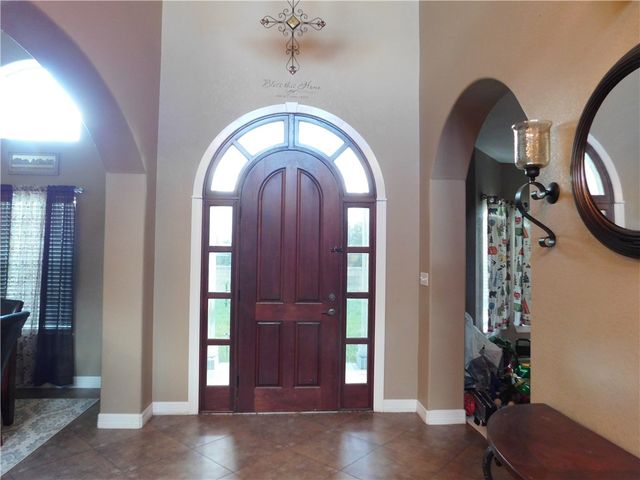 518 CR 2111, Alice, TX 78332