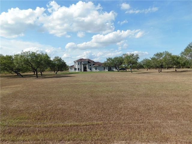 518 CR 2111, Alice, TX 78332