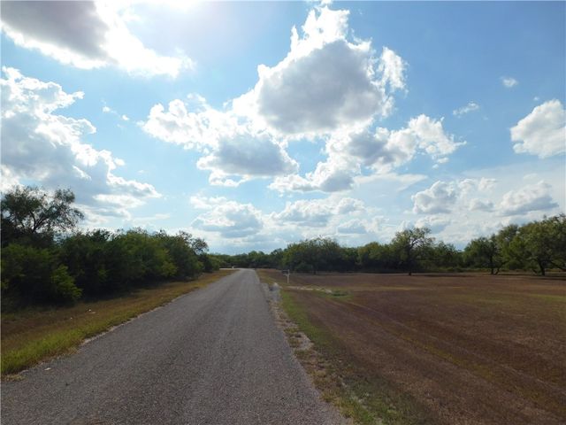 518 CR 2111, Alice, TX 78332