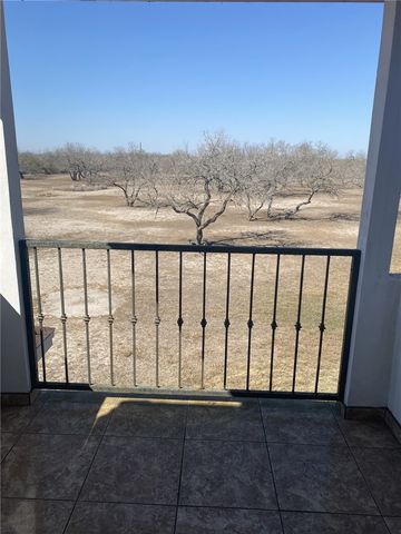 518 CR 2111, Alice, TX 78332
