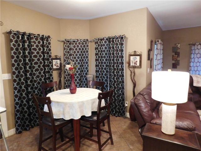 518 CR 2111, Alice, TX 78332