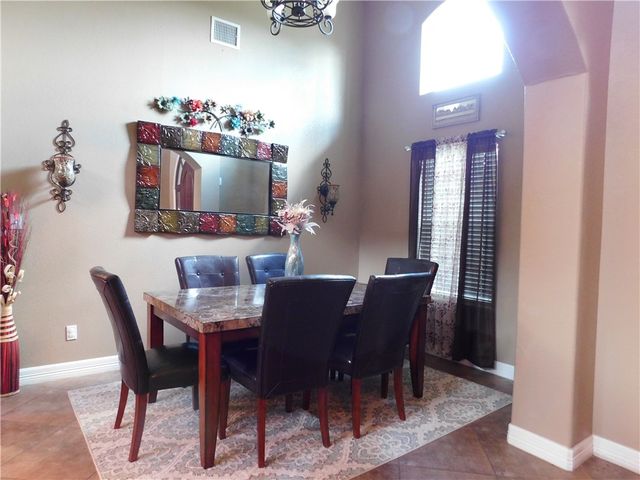 518 CR 2111, Alice, TX 78332