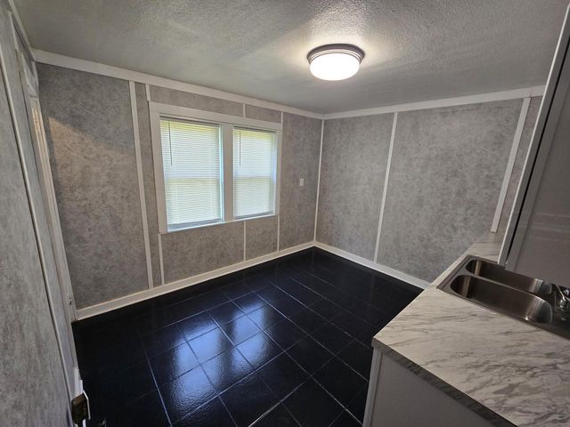 2935 N Dr Lester Carter DRIVE, Milwaukee, WI 53206