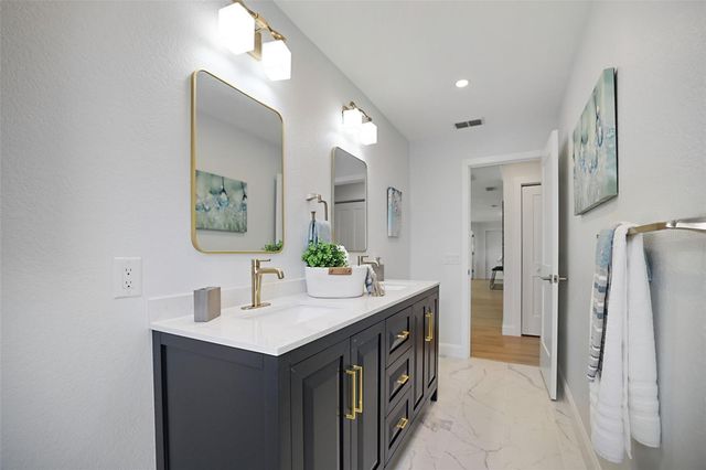 11930 W BAYSHORE DRIVE, Crystal River, FL 34429