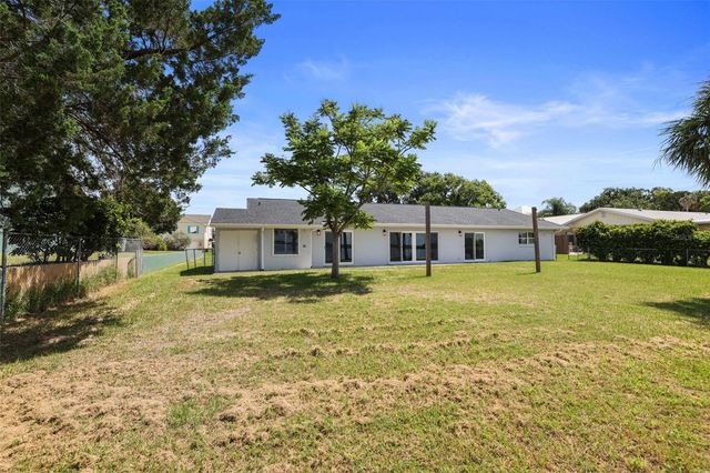 11930 W BAYSHORE DRIVE, Crystal River, FL 34429