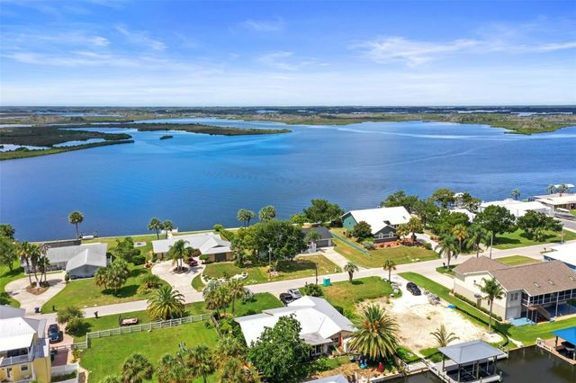 11930 W BAYSHORE DRIVE, Crystal River, FL 34429