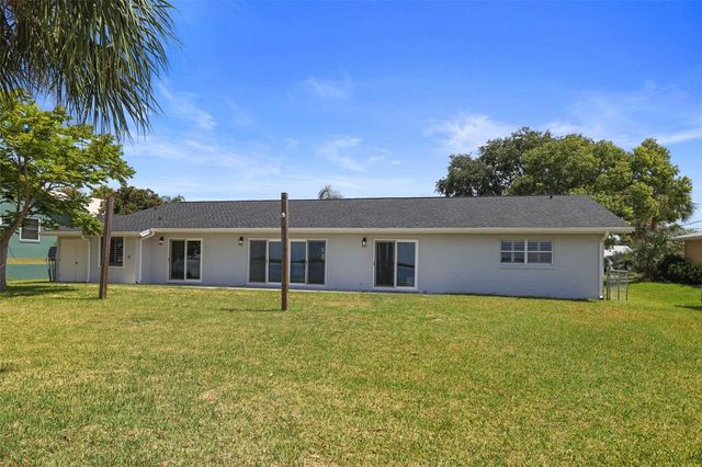 11930 W BAYSHORE DRIVE, Crystal River, FL 34429