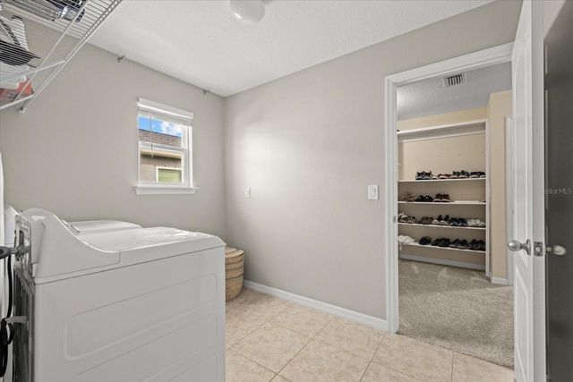 7448 47TH AVENUE CIRCLE E, Bradenton, FL 34203