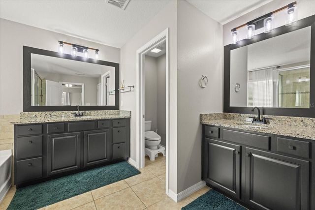 7448 47TH AVENUE CIRCLE E, Bradenton, FL 34203