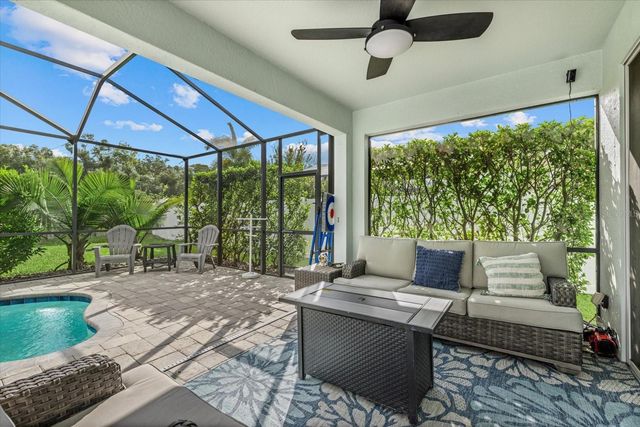 7448 47TH AVENUE CIRCLE E, Bradenton, FL 34203