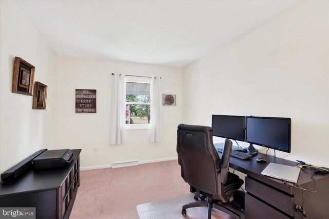 35 INDEPENDENCE DR, New Freedom, PA 17349