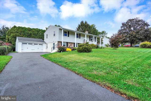 35 INDEPENDENCE DR, New Freedom, PA 17349