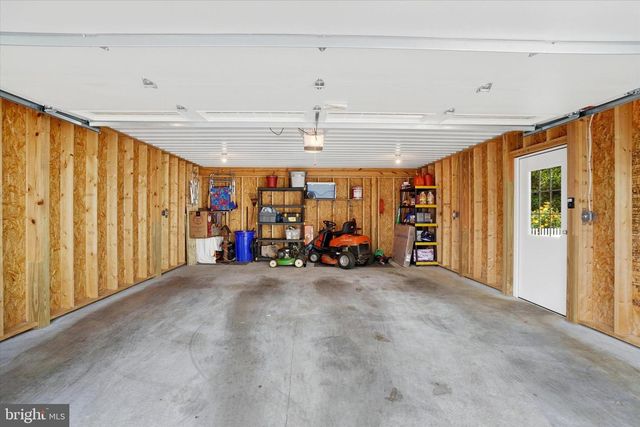 35 INDEPENDENCE DR, New Freedom, PA 17349