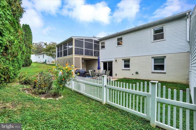35 INDEPENDENCE DR, New Freedom, PA 17349