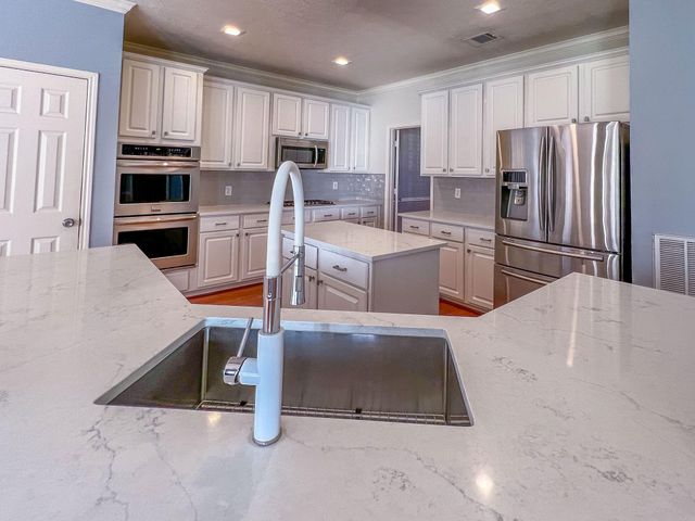 19911 Stonelodge Drive, Katy, TX 77450