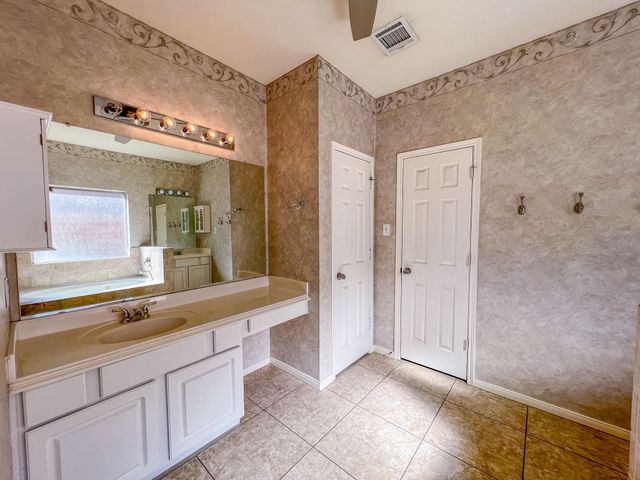 19911 Stonelodge Drive, Katy, TX 77450
