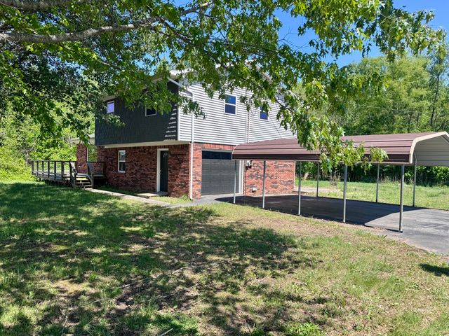 7740 Old Mayfield Road, Paducah, KY 42003