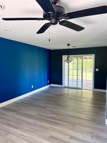 7740 Old Mayfield Road, Paducah, KY 42003
