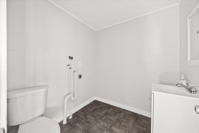 365 Phinneys Lane, Centerville, MA 02632