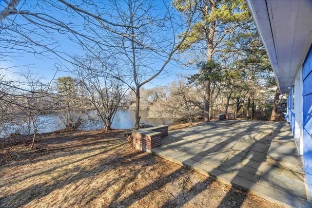 365 Phinneys Lane, Centerville, MA 02632