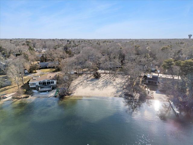 365 Phinneys Lane, Centerville, MA 02632