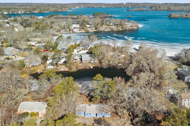 365 Phinneys Lane, Centerville, MA 02632