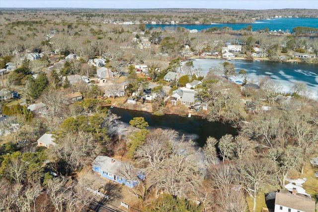 365 Phinneys Lane, Centerville, MA 02632