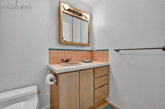 133 Crystal Hills Boulevard, Manitou Springs, CO 80829