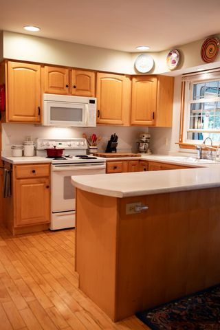 7 Sebring Road, South Burlington, VT 05403