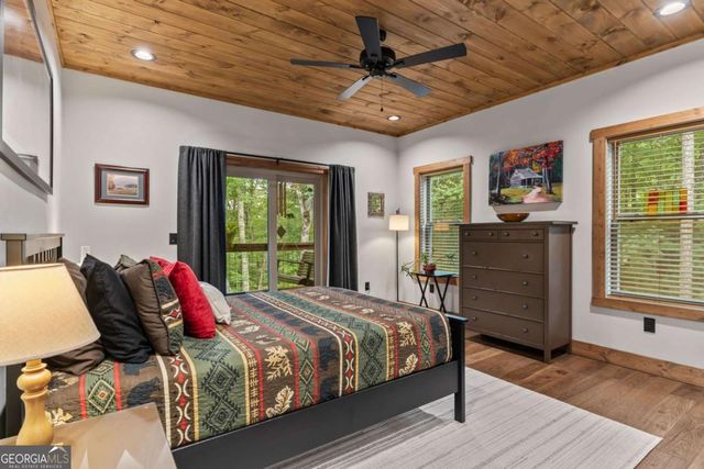 167 Trails End Ridge, Ellijay, GA 30540
