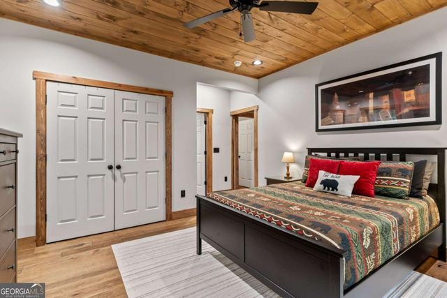 167 Trails End Ridge, Ellijay, GA 30540