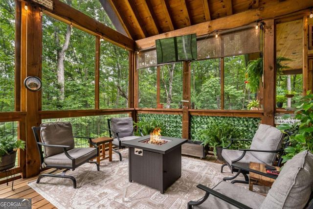 167 Trails End Ridge, Ellijay, GA 30540