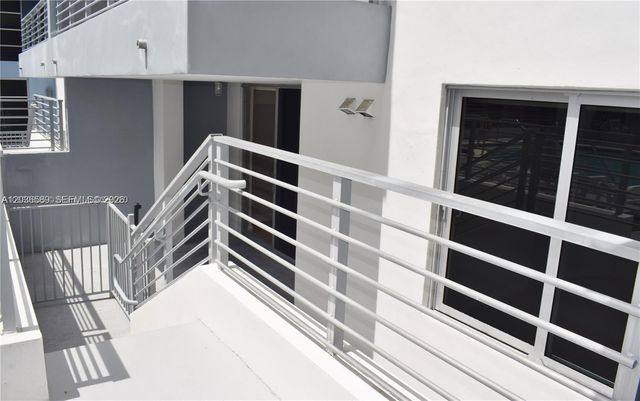 3339 Virginia St 207, Miami, FL 33133