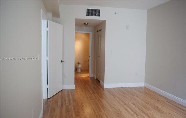 3339 Virginia St 207, Miami, FL 33133