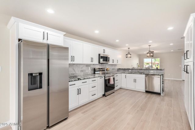 315 W RIVIERA Drive, Tempe, AZ 85282