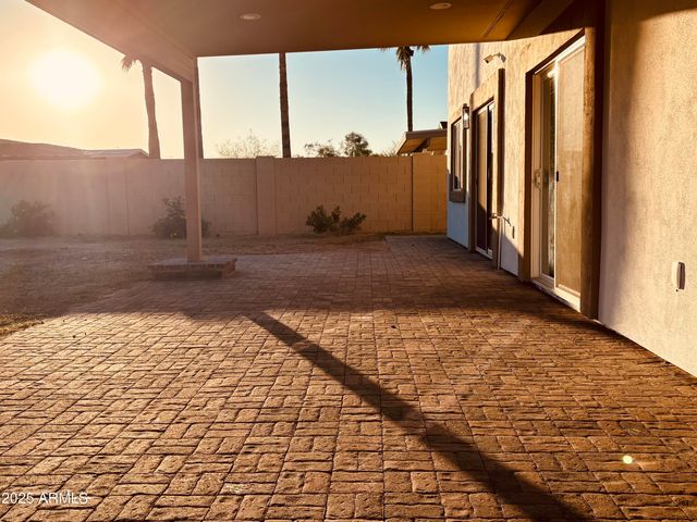 315 W RIVIERA Drive, Tempe, AZ 85282