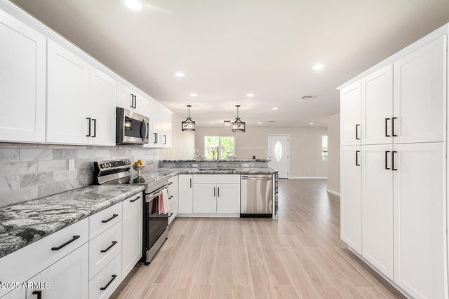 315 W RIVIERA Drive, Tempe, AZ 85282