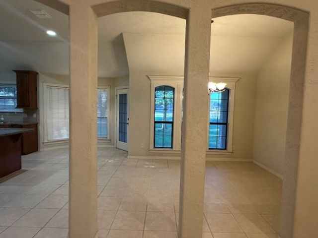 702 Woodson Drive, Caldwell, TX 77836