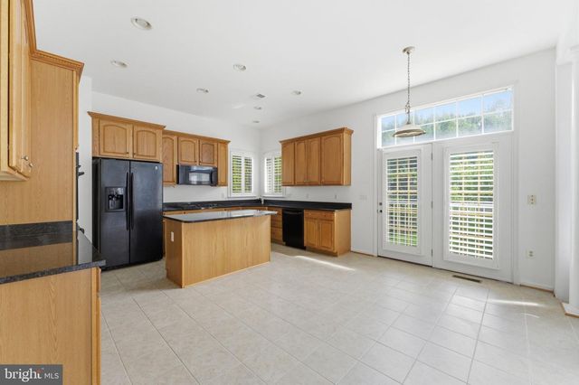 8305 ALLERDALE CT, Lorton, VA 22079