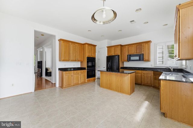 8305 ALLERDALE CT, Lorton, VA 22079